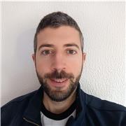 Profesor de inglés imparte clases particulares a niños de todas las edades